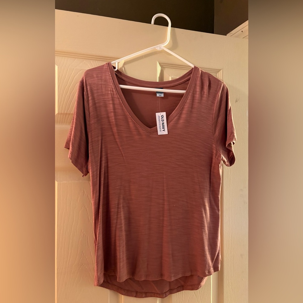 Old Navy Women's Short Sleeve V-Neck Top in Rust